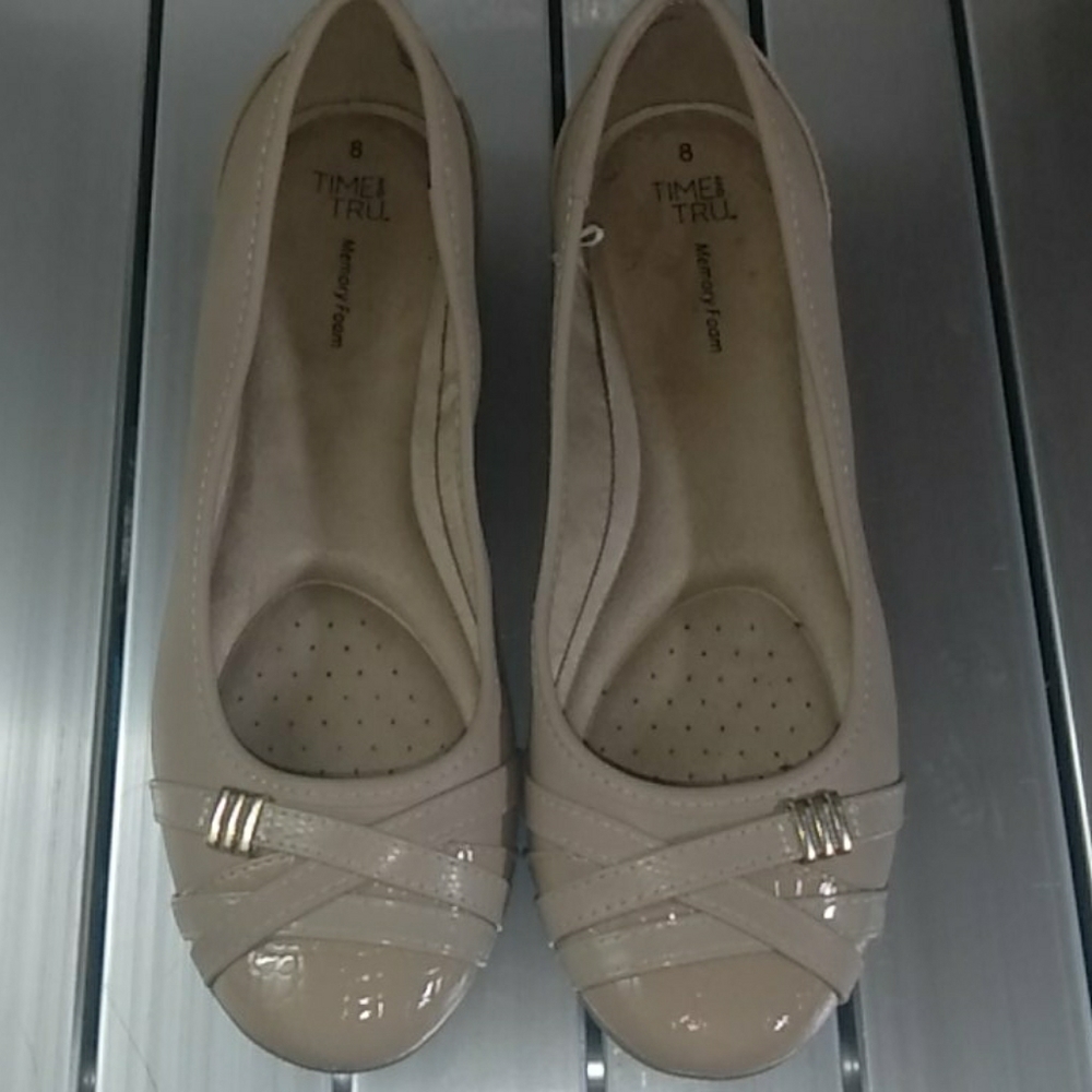 Womens shoes
